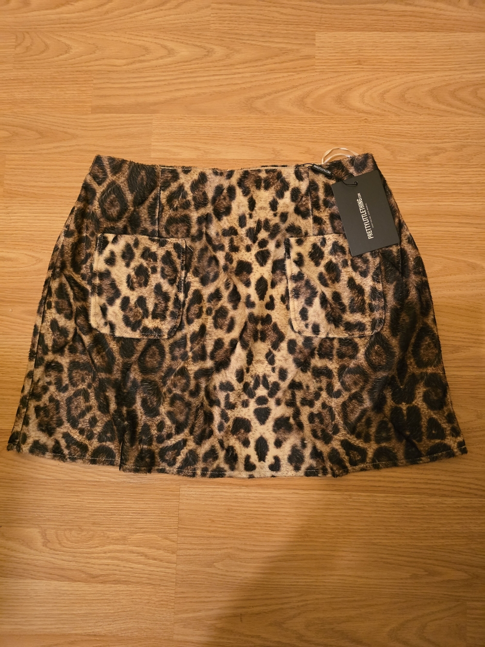 PrettyLittleThing Leopard Print Mini Skirt in Brown and Black
